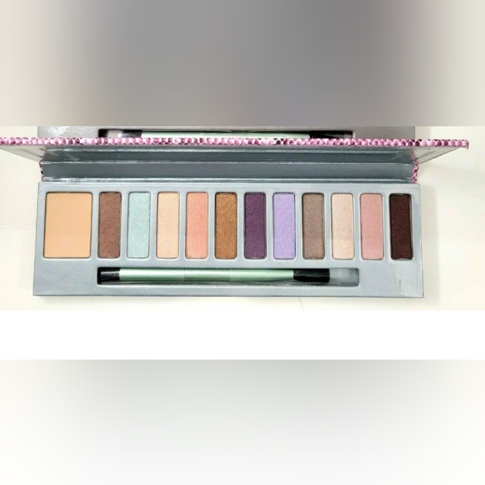 Mally Citychick Loving Life Eye Shadow Palette 11 Beautiful Shades UNBOX 